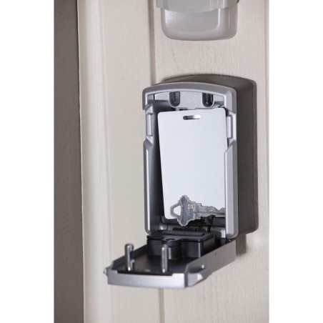 Master Lock Bluetooth Select Access Smart No. 5441EURD - Secure Your World with Smart Technology and Ultimate Convenience!